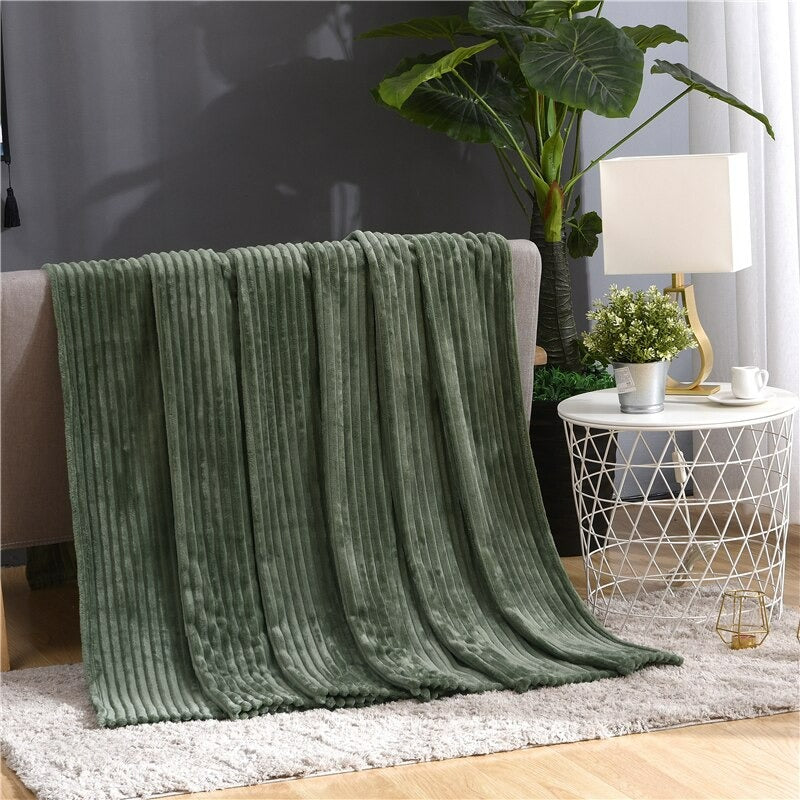 Plaid en laine bouillie verte à motif de cerf alpin - Doux et